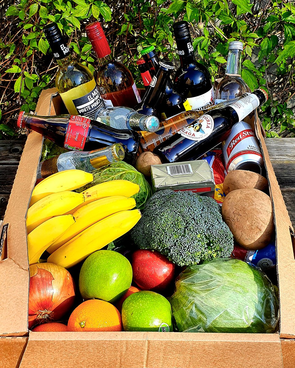 FOOD & DRINKS BOX DELIVERED | JAGUAR SHOES CO - Food ...
