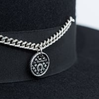Image 3 of BLACK CAPELINE CUMANO