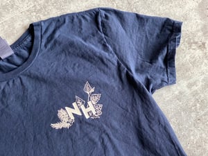 Image of Vintage Navy Botanical Live Free or Die Shirt