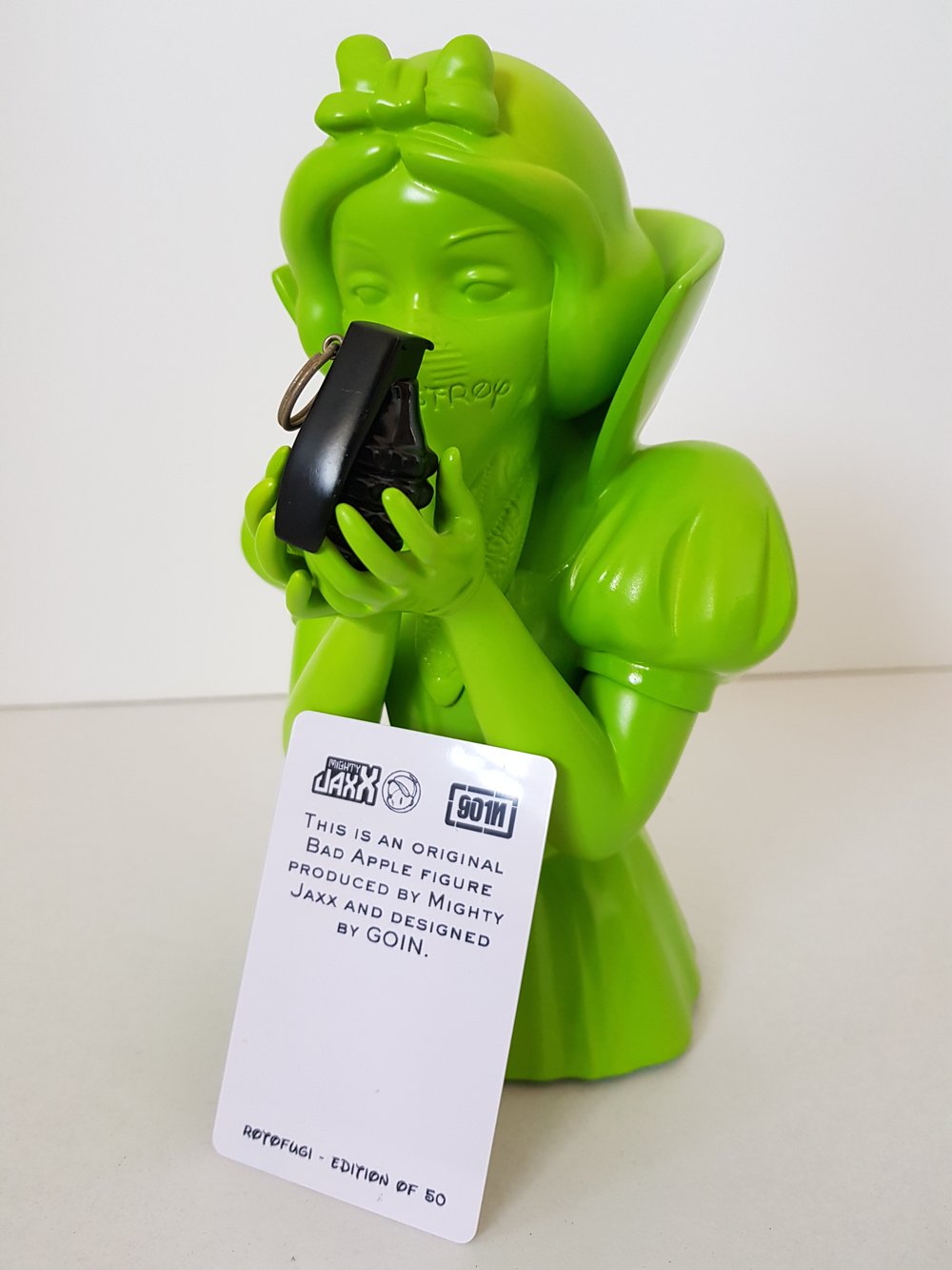 GOIN - BAD APPLE SCULPTURE - LTD ED 50 - 2013 - IN ORIGINAL BOX