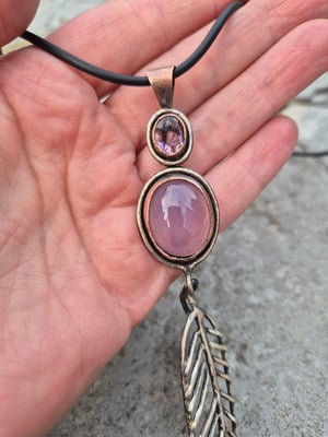 Feather and quartz necklace 
