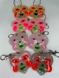 Image 2 of HEART MON KEY FRIEND (CLEAR SPARKLE/RED)