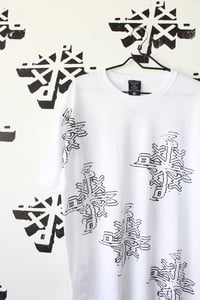 Image of the right channel tee in white 