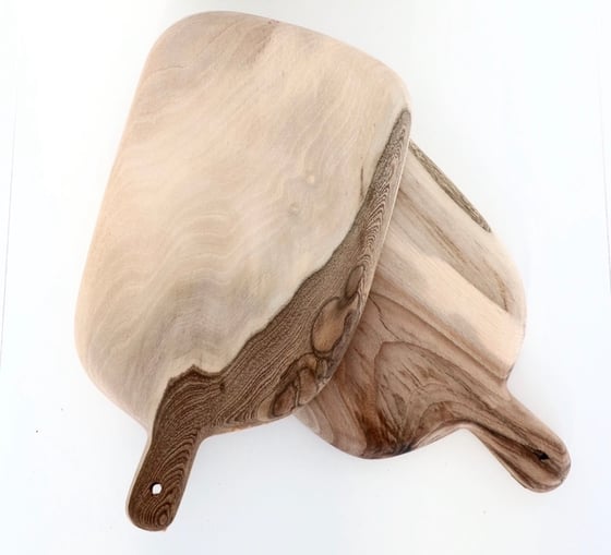 Image of Planche à découper en bois de noyer (à l'unité)