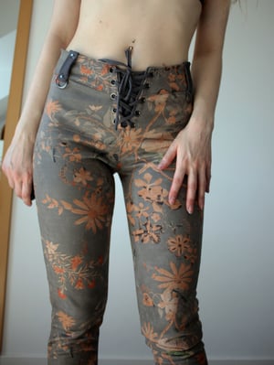 Image of GREY MAGNOLIA PANTS