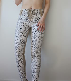 Image of BLACK AND WHITE JACQUARD AZTEC PANTS