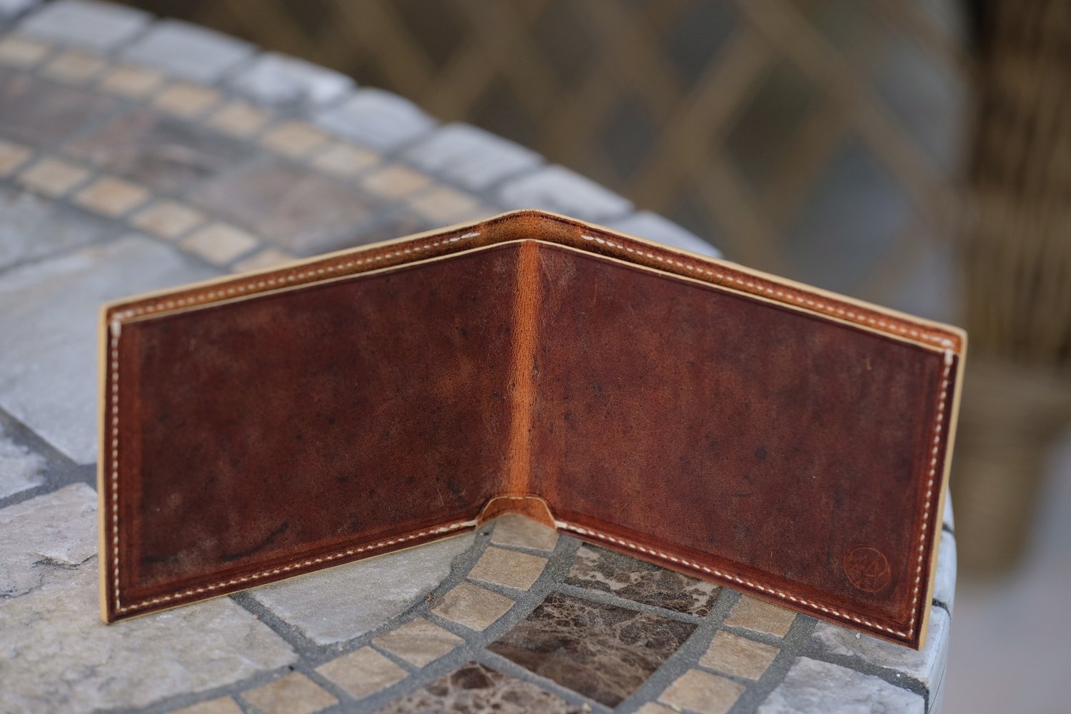 Image of MINIMALIST CARD BIFOLD WALLET DISTRESSED CALF