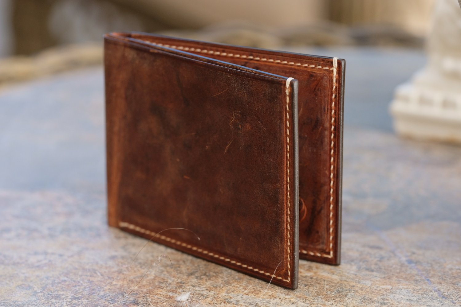 Image of MINIMALIST DOUBLE CARD BIFOLD WALLET DISTRESSED BROWN CALF 