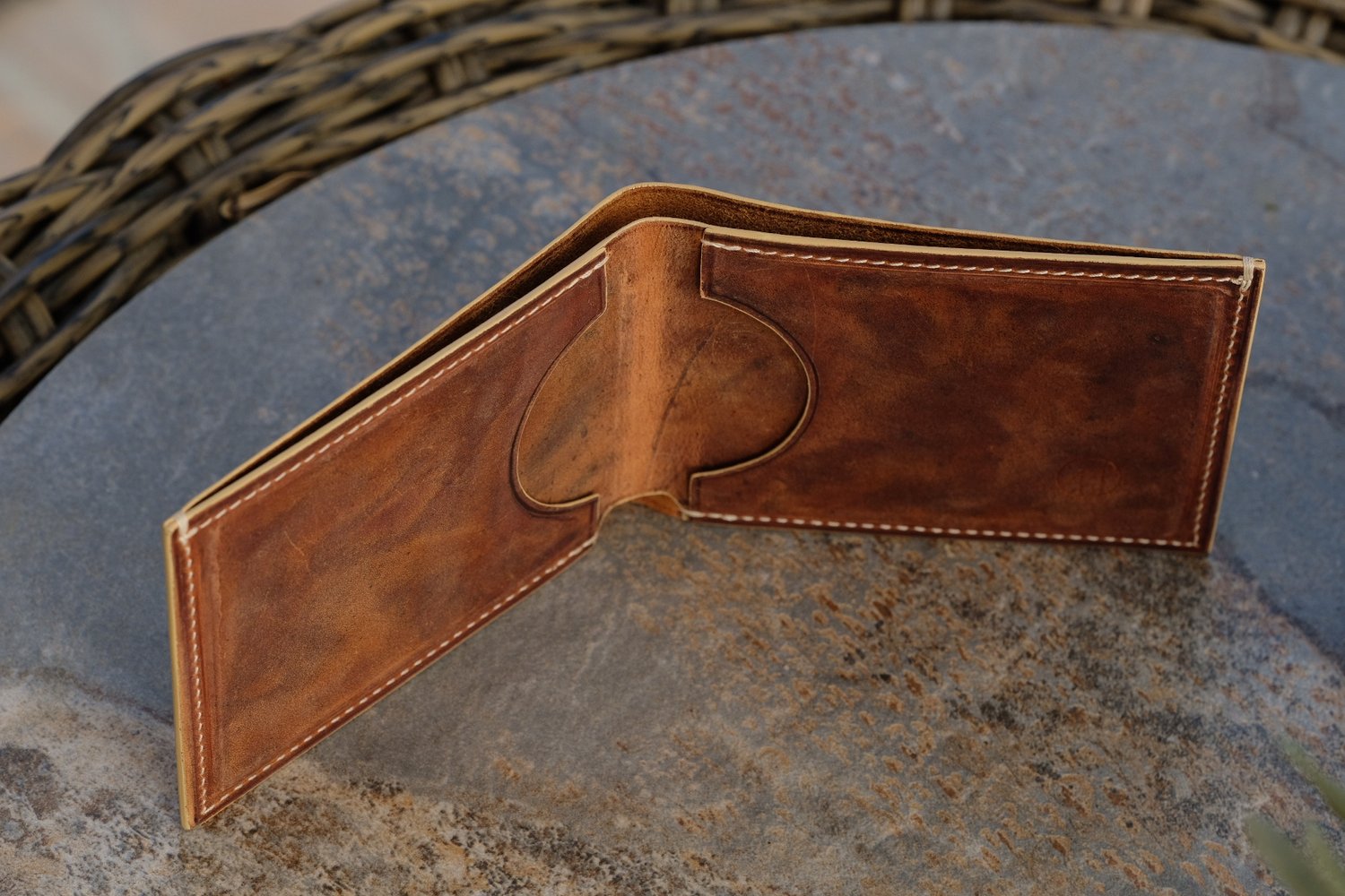 Image of MINIMALIST CARD BIFOLD WALLET DISTRESSED BROWN  CALF 