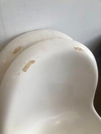 Image 4 of Chaise design blanc