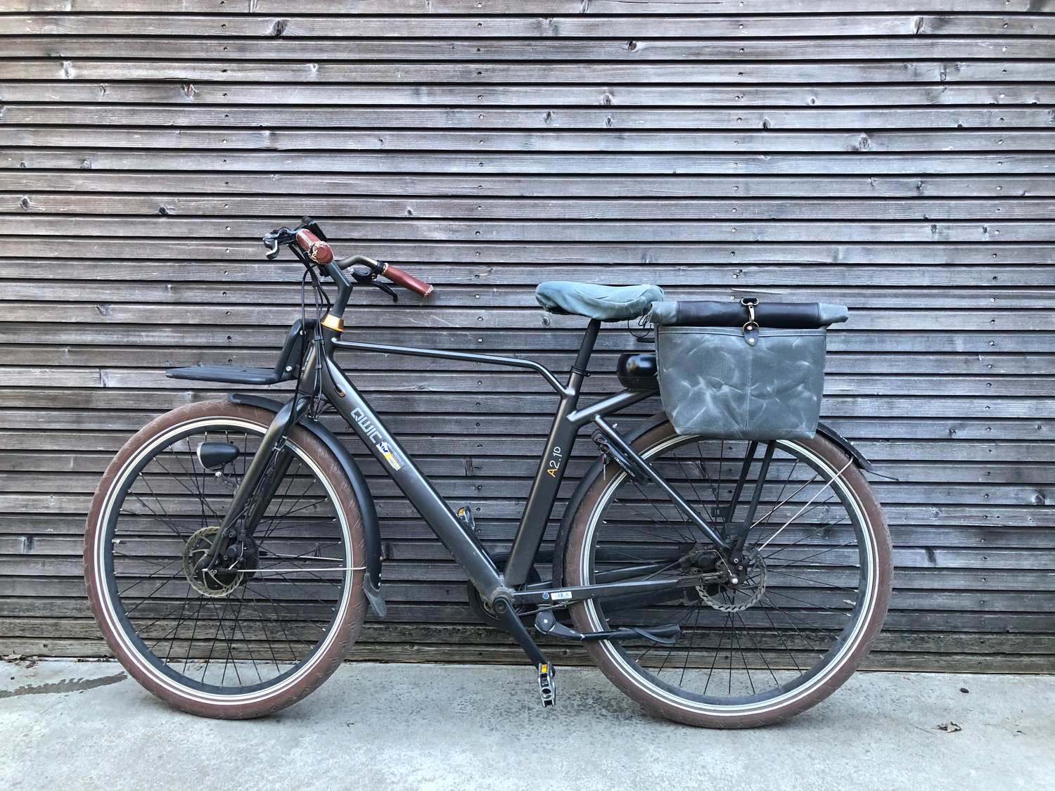 Image of Gray waxed canvas saddlebag Motorbike bag Motorcycle bag Bicycle bag in waxed canvas Bike accessorie