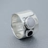 Wide Two Circles Ring-white&black