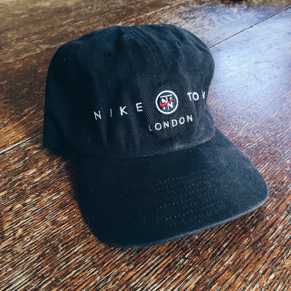 Image of Original 90’s NikeTown London Strapback Hat.