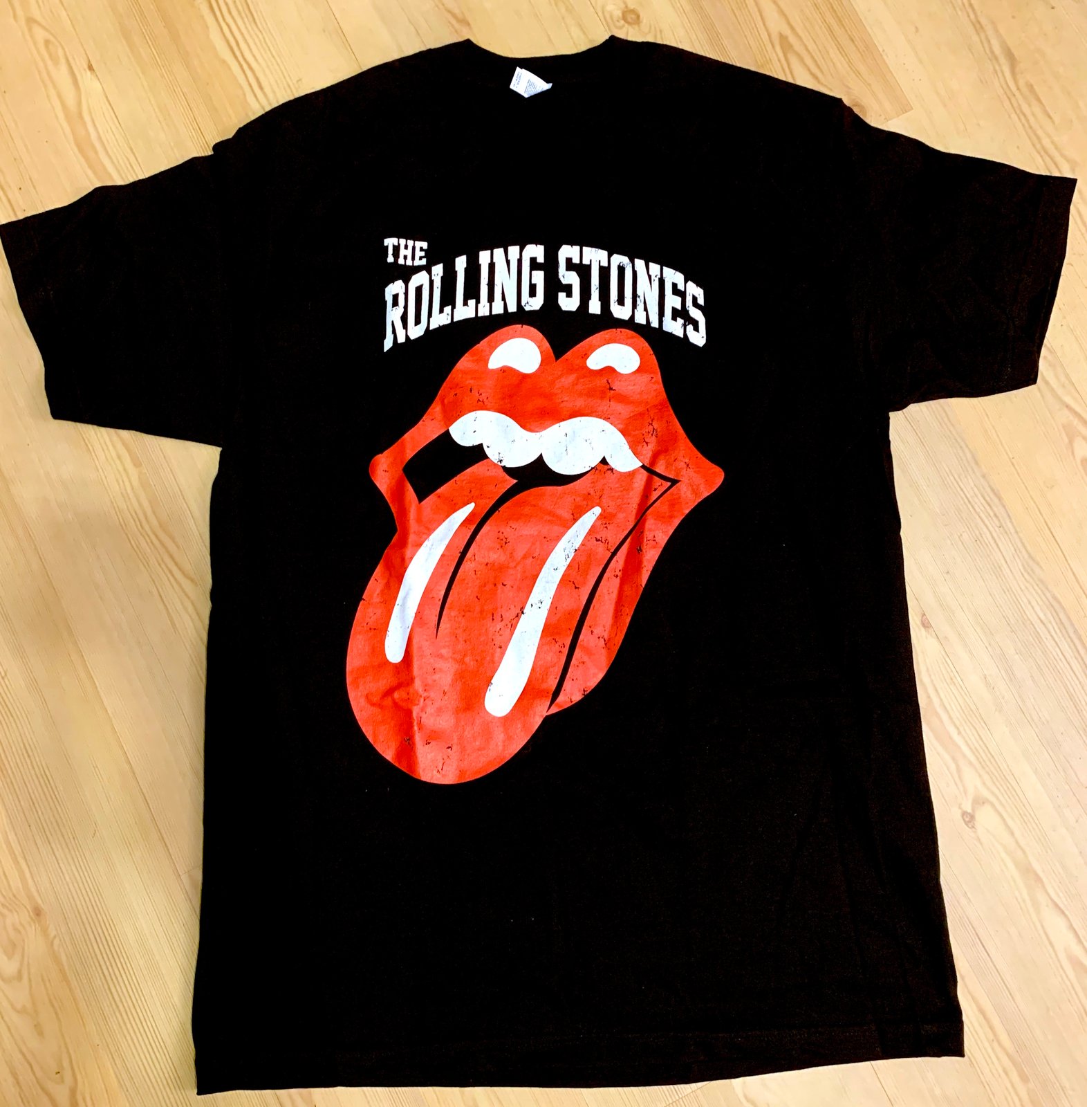 rolling stones lips shirt