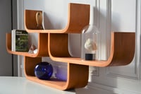 Image 4 of Etagère courbée