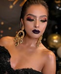 Amore Lindo Chandelier Earrings 