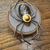 Image 1 of Cameo spider (a, 3 inches)