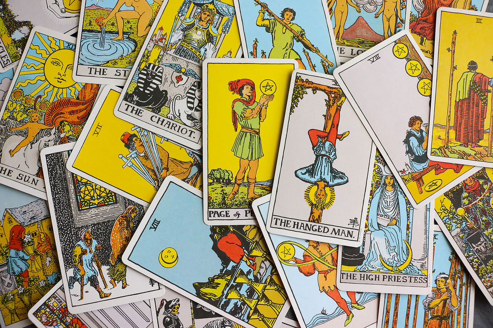 Image of Tarot Or Oracle Card Reading