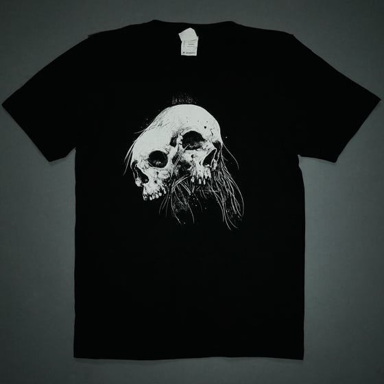 Image of TWIN SKULL Tees