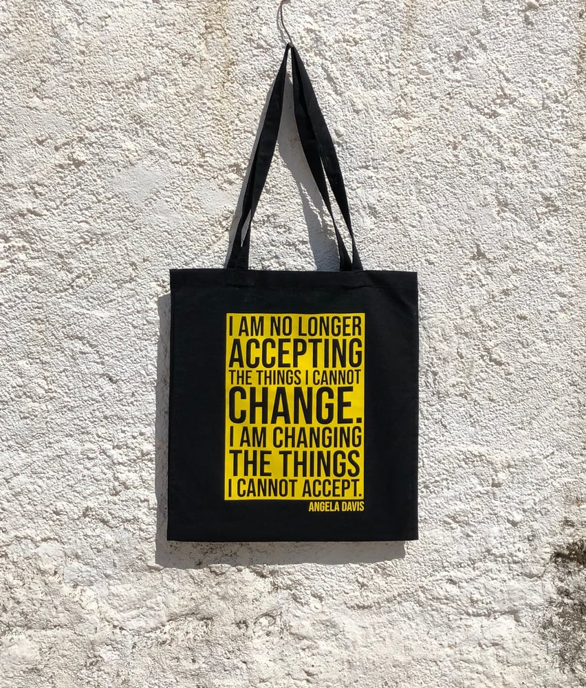 Image of Totebag CHANGE A. DAVIS