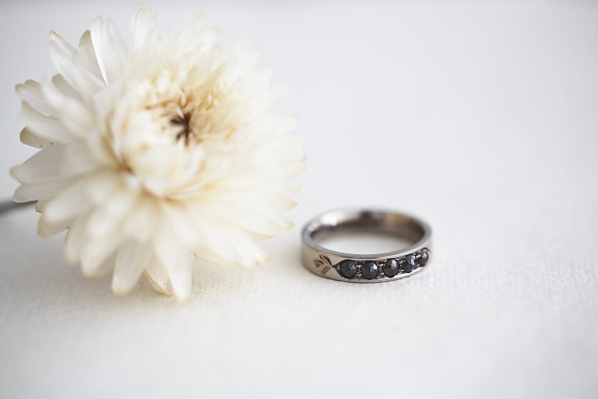 Image of *SALE* 18ct white gold 4mm rose-cut diamond semi-eternity ring (IOW147)