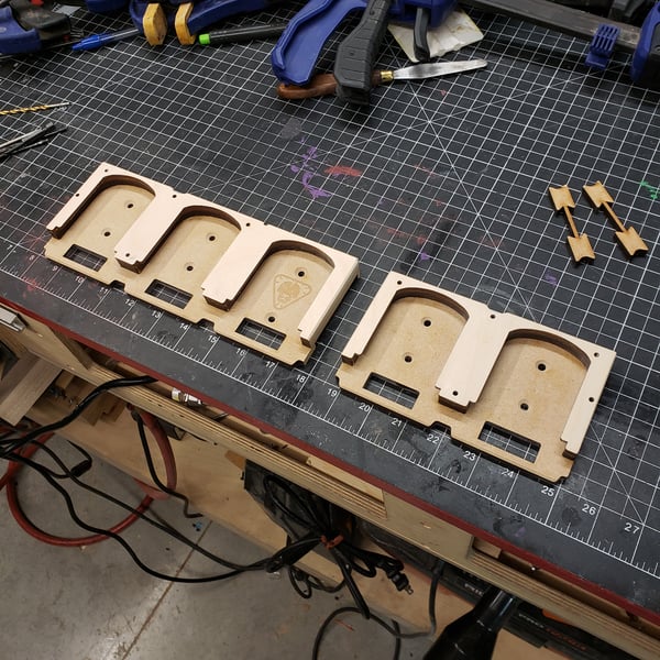 Image of 532 BATTERY HOLDERS
