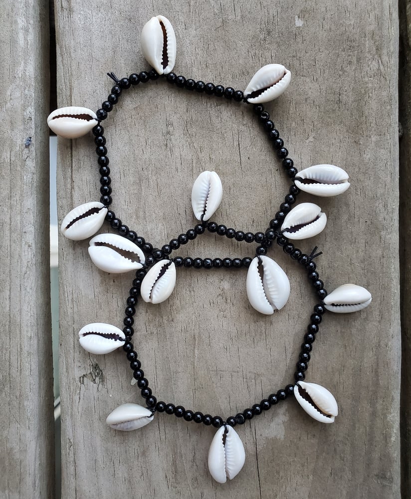 Image of Cowry&Obsidian Anklet