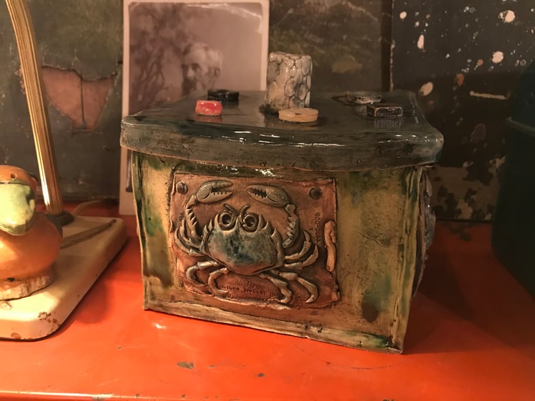 Image of Crabby Earthenware Box