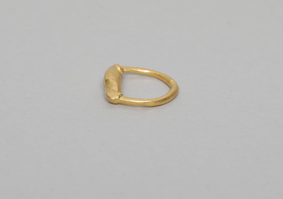 Image of Classic baguette ring gold