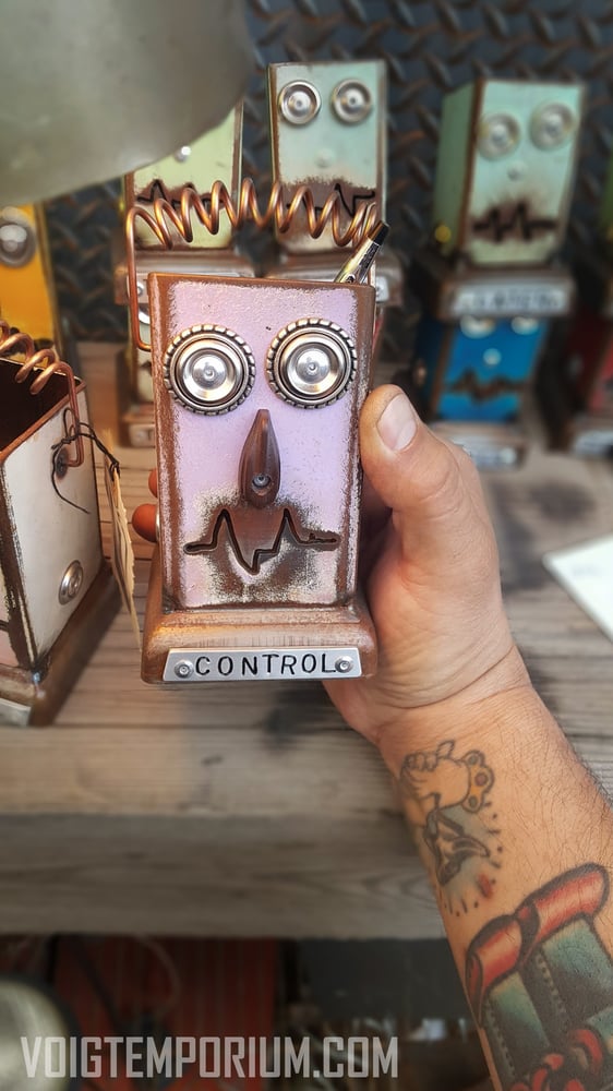 Image of Large Robot Desk organizer: Control Purple Pencil Pusher