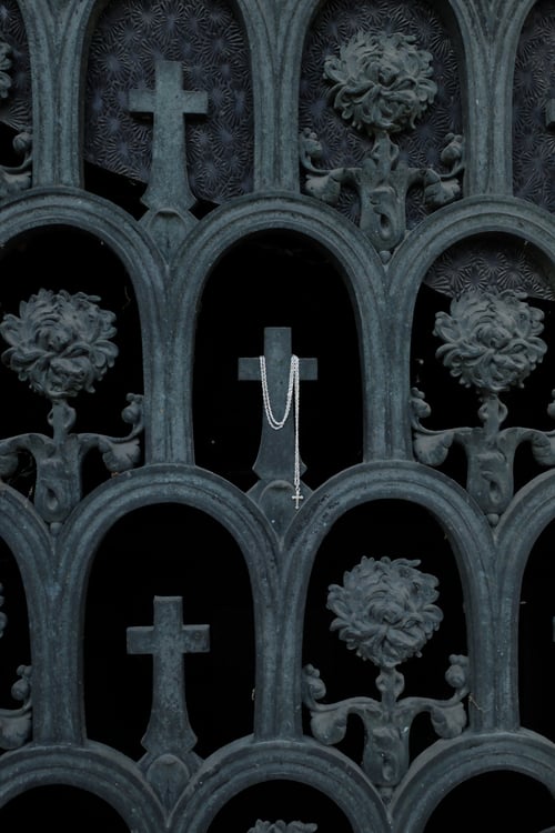 Image of MEMENTO MORI & IROM OTNEMEM. AMULET ↟ silver - miniature trefoil cross or inverted crucifix