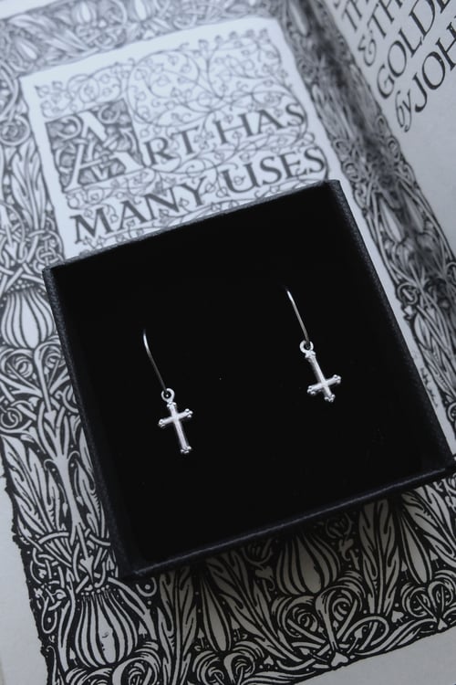 Image of MEMENTO MORI & IROM OTNEMEM. DROP EARRINGS ↟ silver - miniature trefoil cross or inverted crucifix