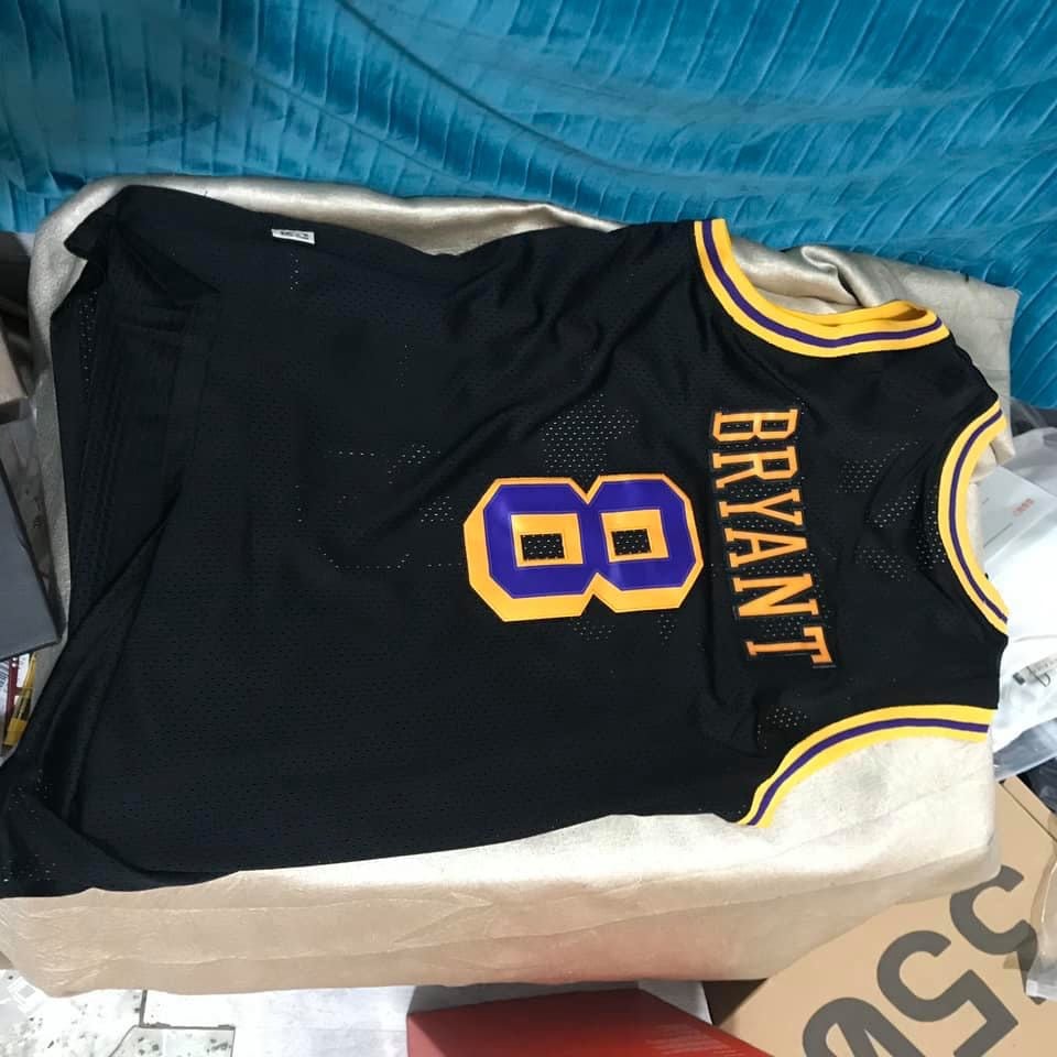 kobe 8 black and gold jersey