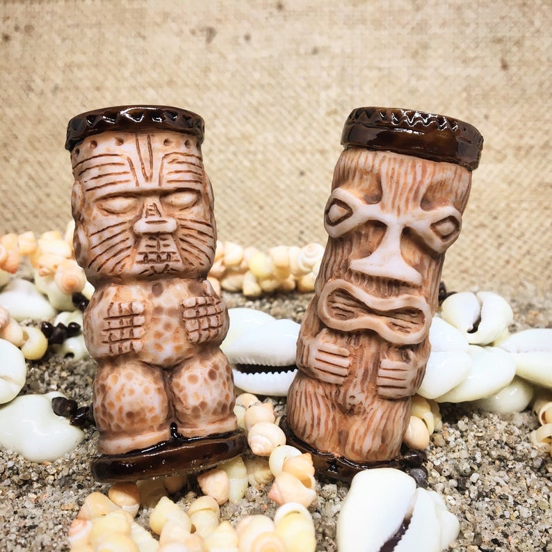 Image of Peanut Tiki Brooch