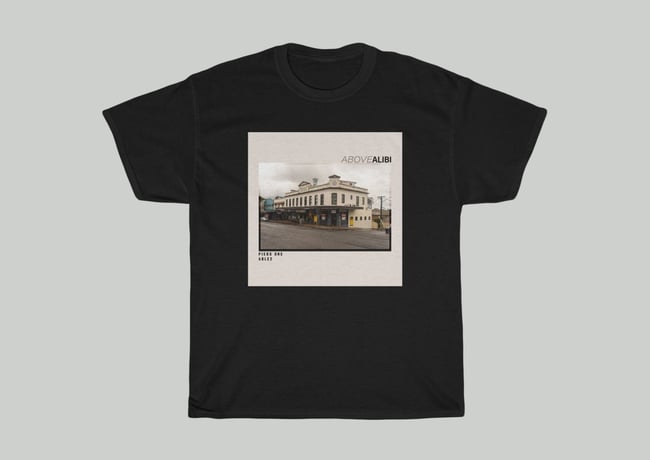 Above Alibi – Unisex Heavy Cotton Tee