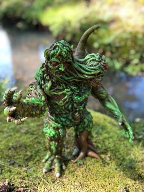 Image of Swamp Thing Creepy Giant