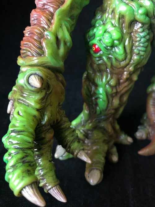 Image of Swamp Thing Creepy Giant