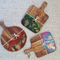 Image 3 of Resin, Wood Square and Round Paddle Cheeseboard 