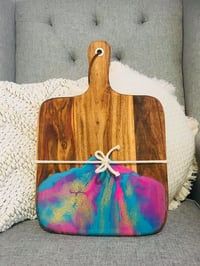 Image 2 of Resin, Wood Square and Round Paddle Cheeseboard 