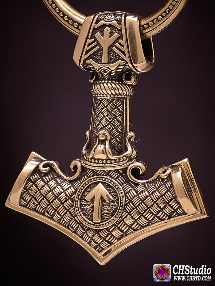 Large mjolnir pendant Clearance