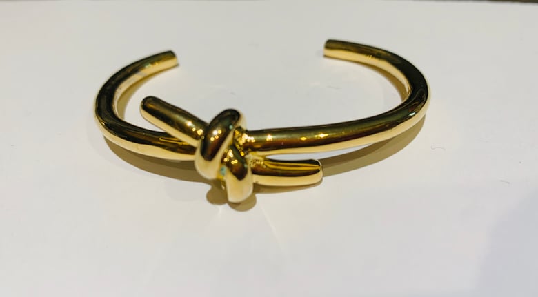 Image of Knot Cuff (if u gave small wrist this is perfect for u)