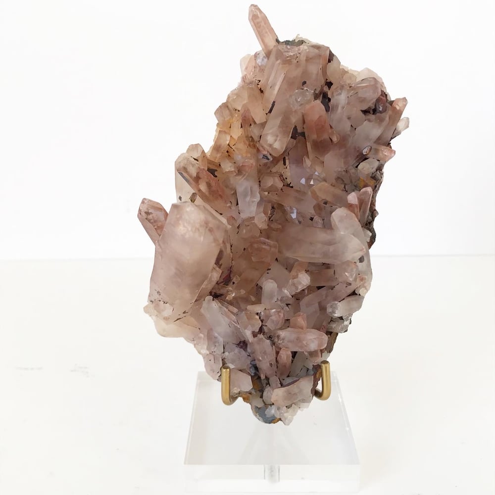Image of Pink Quartz no.02 + Lucite and Brass Stand