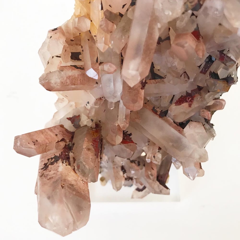 Image of Pink Quartz no.02 + Lucite and Brass Stand