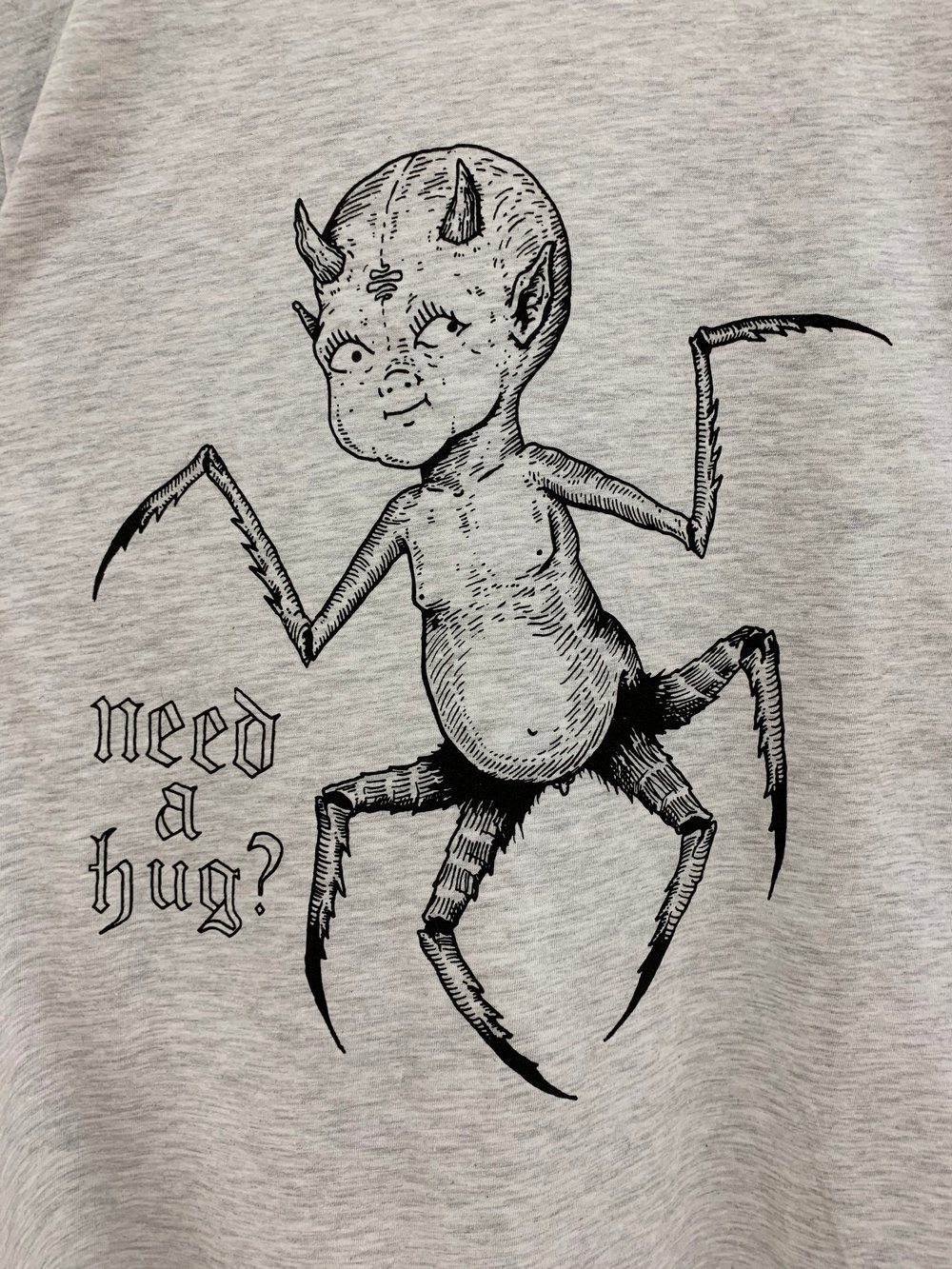 Hug Bug tee (ash)