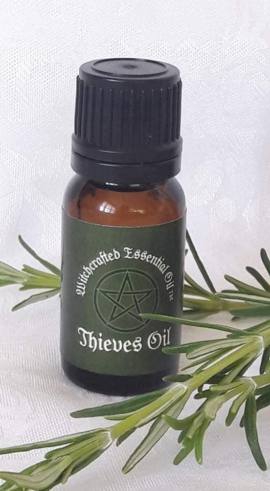 Thieves Essential Oil