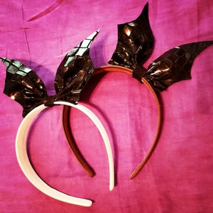 Bat fascinator