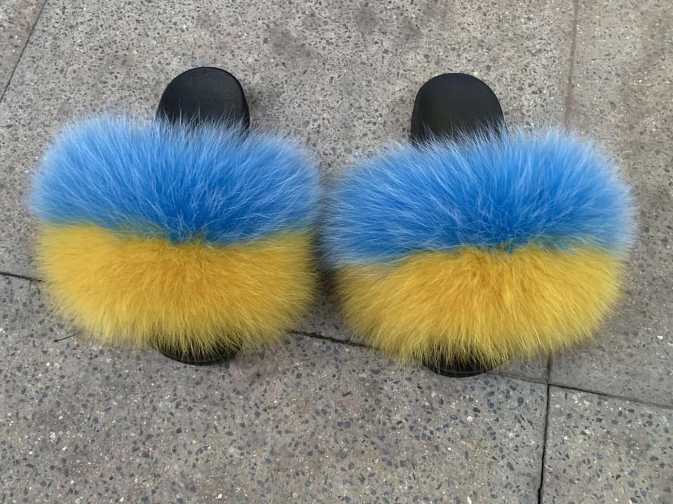 colored fox fur