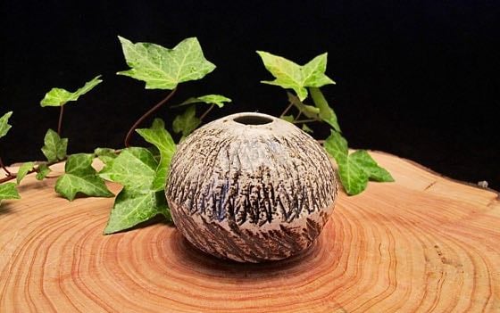 Small etched pod vase