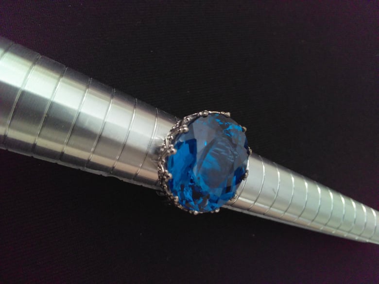 Image of SWISS BLUE TOPAZGEMSTONE RING