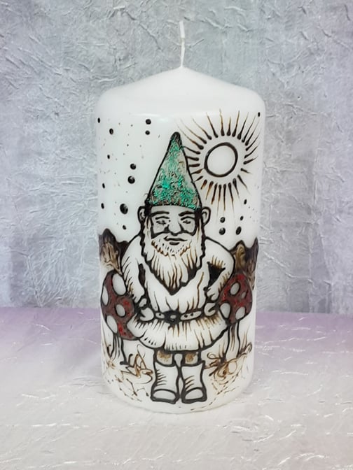 Image of 4 x 6 Gnome Henna Candle